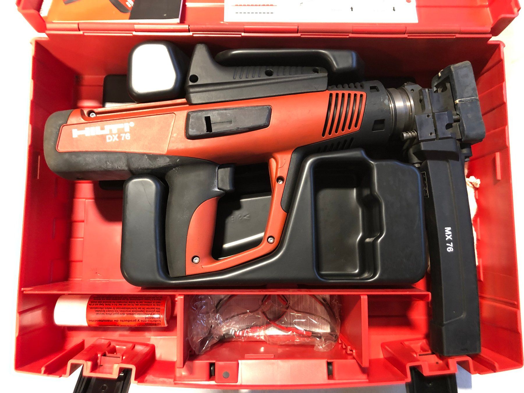 Hilti Tutti gli attrezzi: Bolzensetzgerät – Usato da Gelterkinden venduto da Kabrila