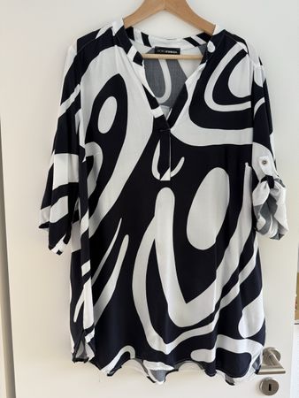 Doris Streich Tunika, Grösse 44, Dunkelblau/Weiss Muster