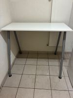 Stabiler Höhenverstellbarer Tisch