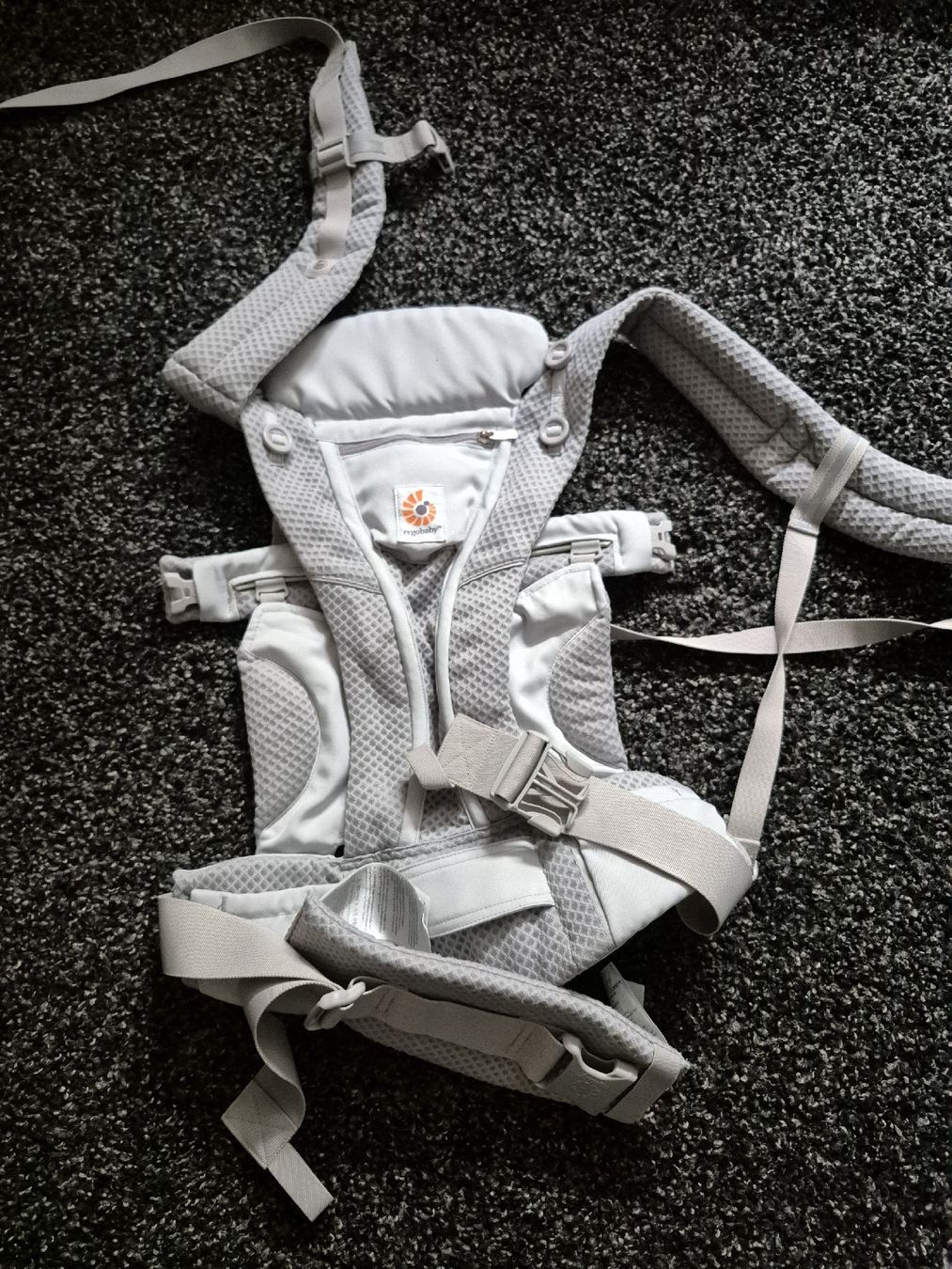 Ergobaby Marsupi portabebè: Ergobaby Omni Breeze – Usato da Düdingen venduto da RebeccaR01