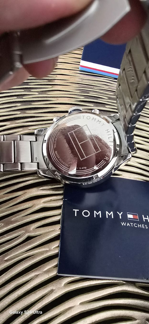 Tommy Hilfiger Uhren: Tommy Hilfiger Uhr – Gebraucht aus St. gallen von dan005 5