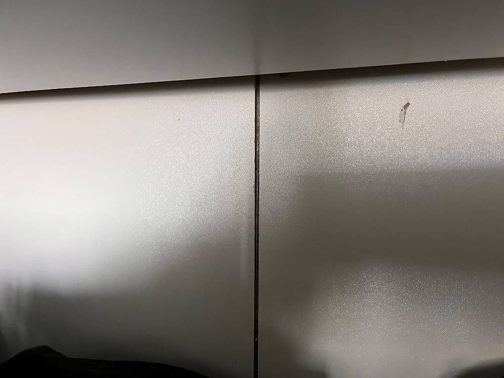 Schränke: Kleiderschrank  – Gebraucht aus Fällanden von jorich 1