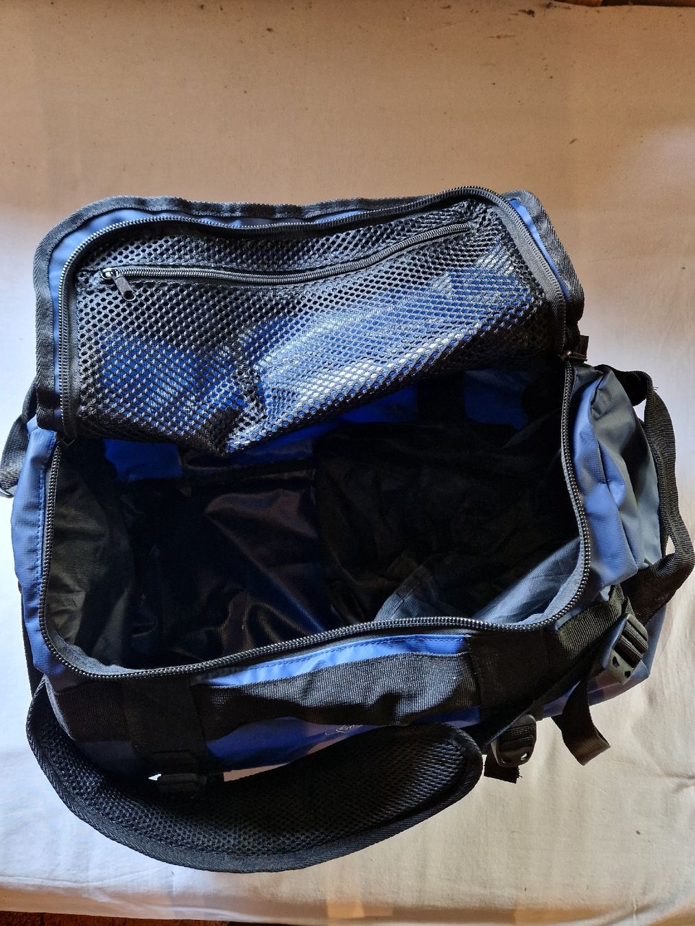 Zaini: Reisetasche/Rucksack blau mit Emmi Logo  – Nuovo (secondo la descrizione) da Luthern venduto da Ricolinchen 3