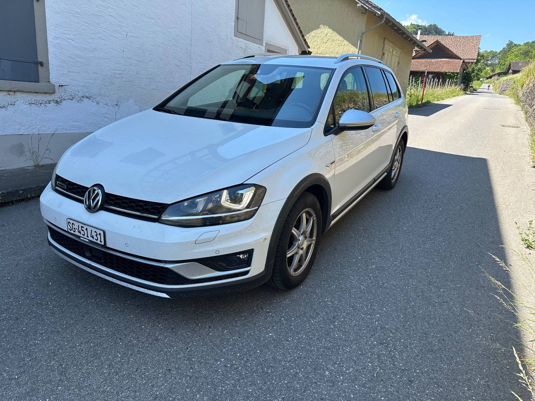 VW Autos: ***VW Golf 7 2.0 TDI Automat Weiss *** – Gebraucht aus St.Gallen von maxi1979