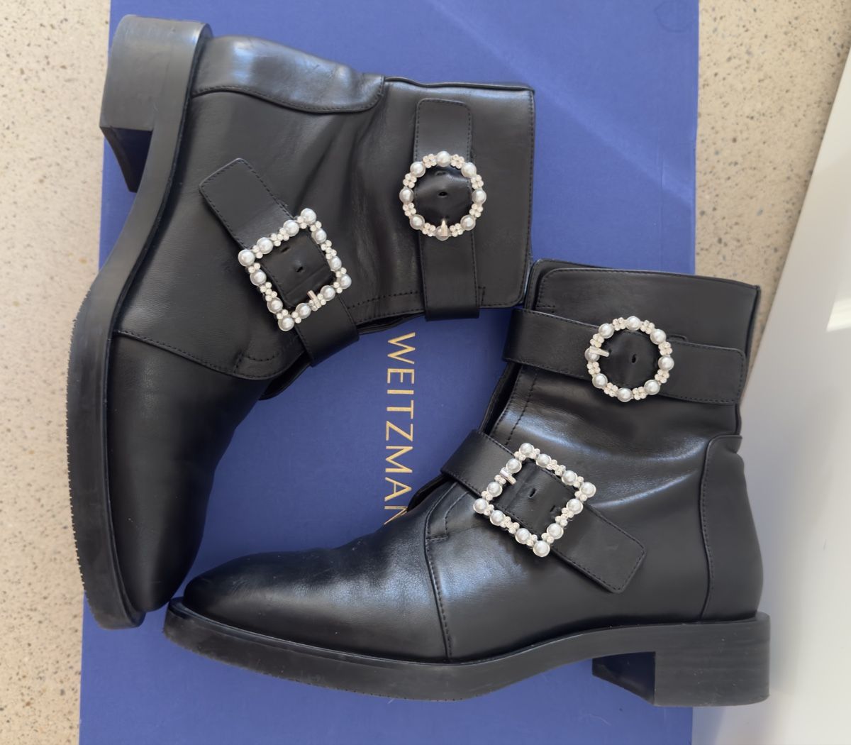 Stuart Weitzman Scarpe da donna: Stuart Weitzman Ankle Boots Black Leather Size 38 EU – Nuovo e nell'imballaggio originale da Zürich venduto da di_archive 2