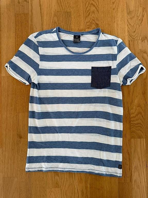 T-shirt: T-Shirt Paket Herren – Usato da Kriens venduto da Rina456 3