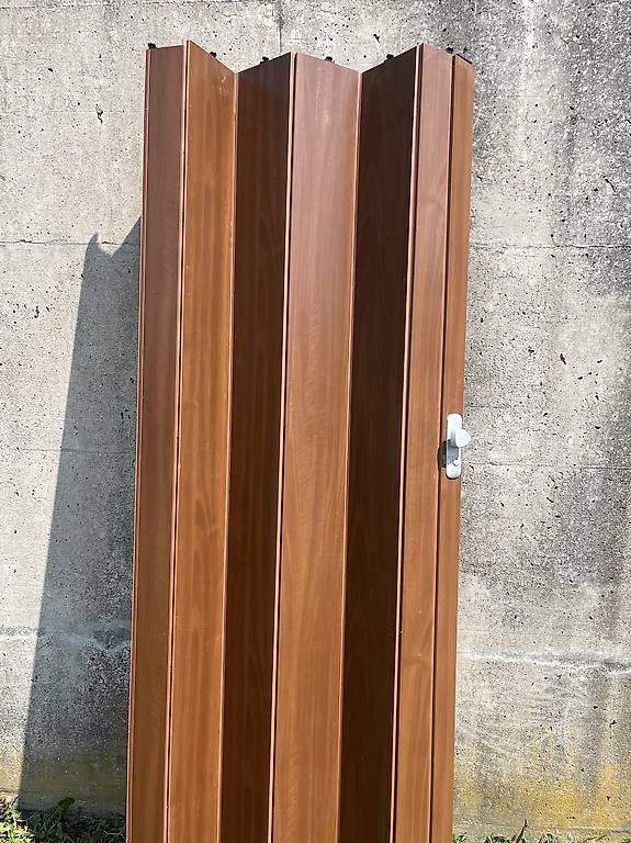 Tutti gli attrezzi: Porta a soffietto – Usato da S. Antonino venduto da obe_kv29
