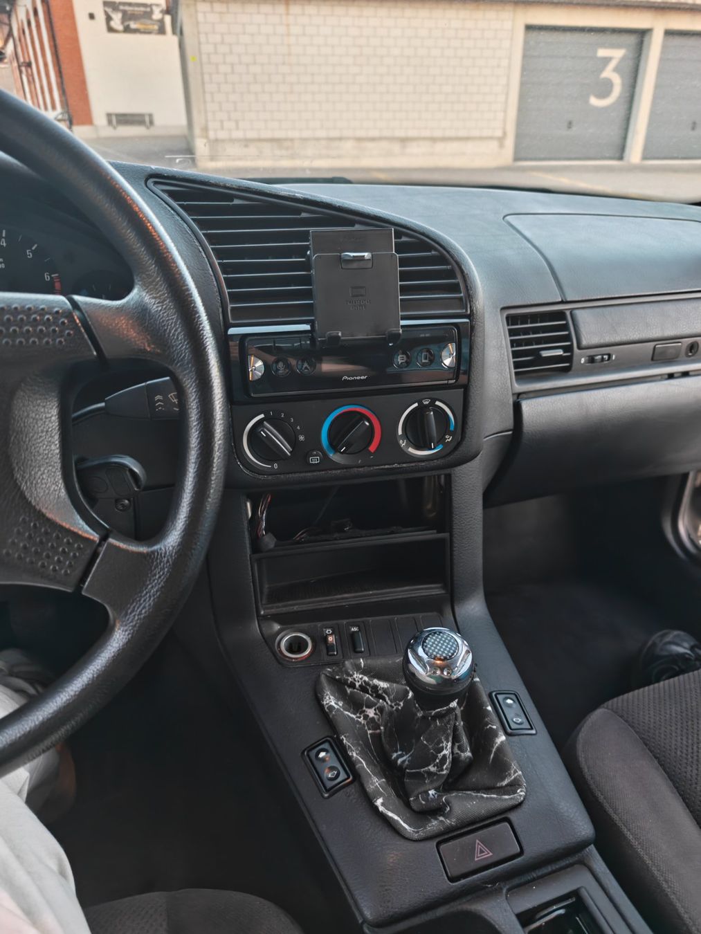 BMW Automobili: e36 318i limo – Usato da Neunkirch venduto da Manu_328i 8