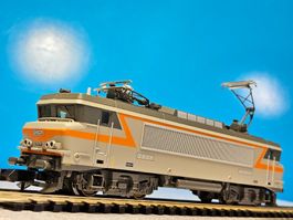 Trix 16005 _ SNFC E Lokomotive Serie BB 22200 _ OVP _ Spur N