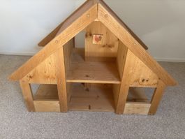 Riesiges Puppenhaus aus Holz
