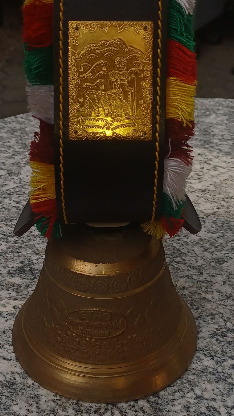 Campanacci mucche: Schöne Glocke gegossen  – Usato da Flawil venduto da Naphtali 5