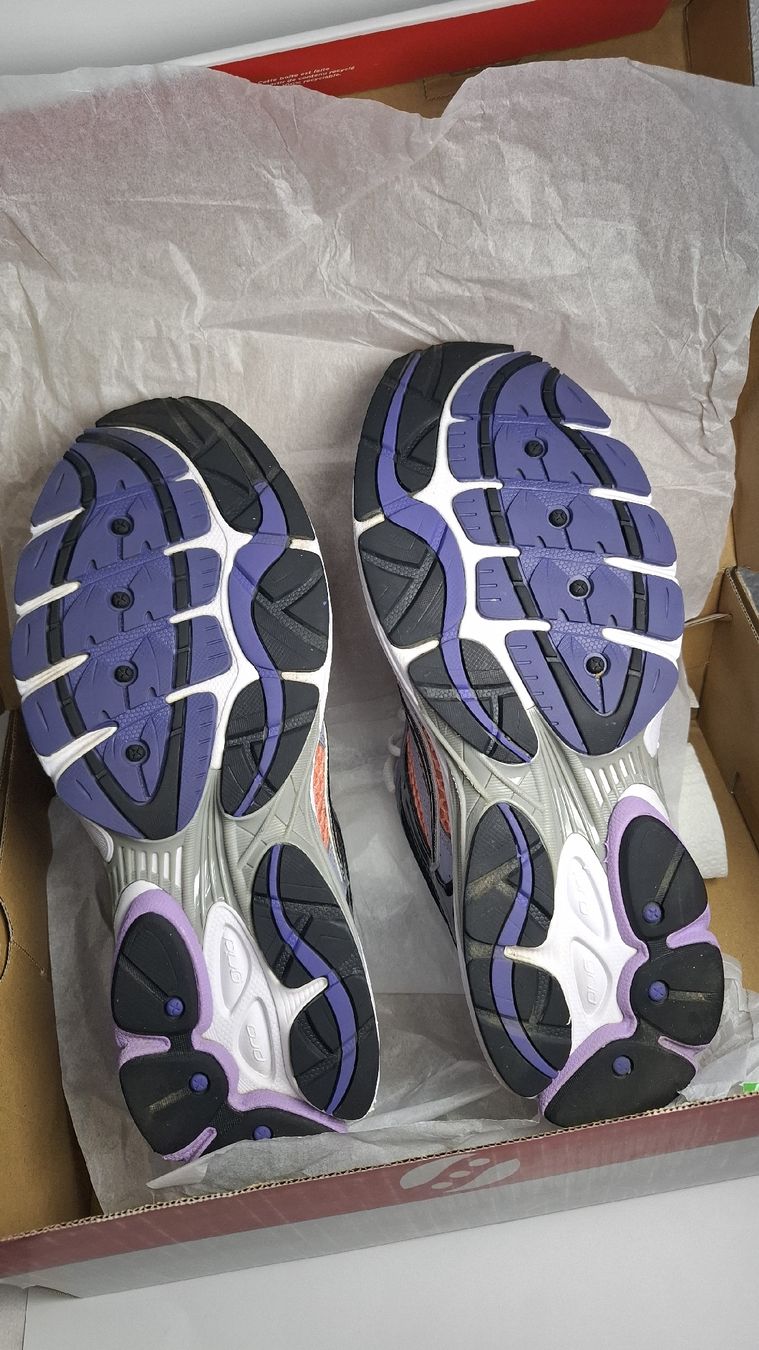 Saucony Scarpe da uomo:  Saucony Omni 9 rose violette  – Nuovo e nell'imballaggio originale da Le Landeron venduto da rue_k9kg 4