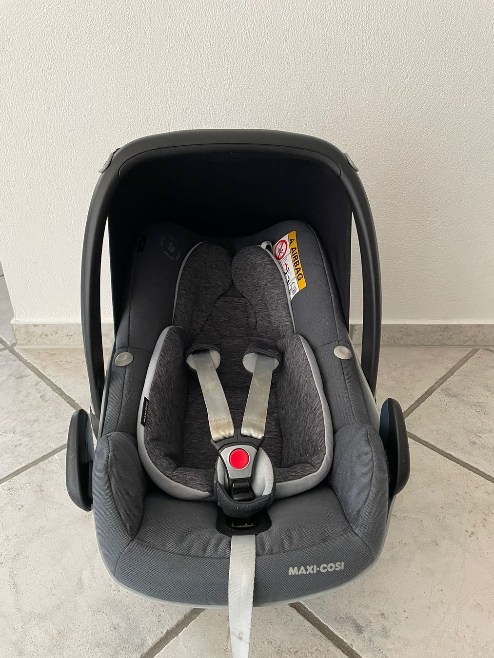 Maxi-Cosi Seggiolini per auto: Maxi-Cosi Babyschale – Usato da Chur venduto da Pease