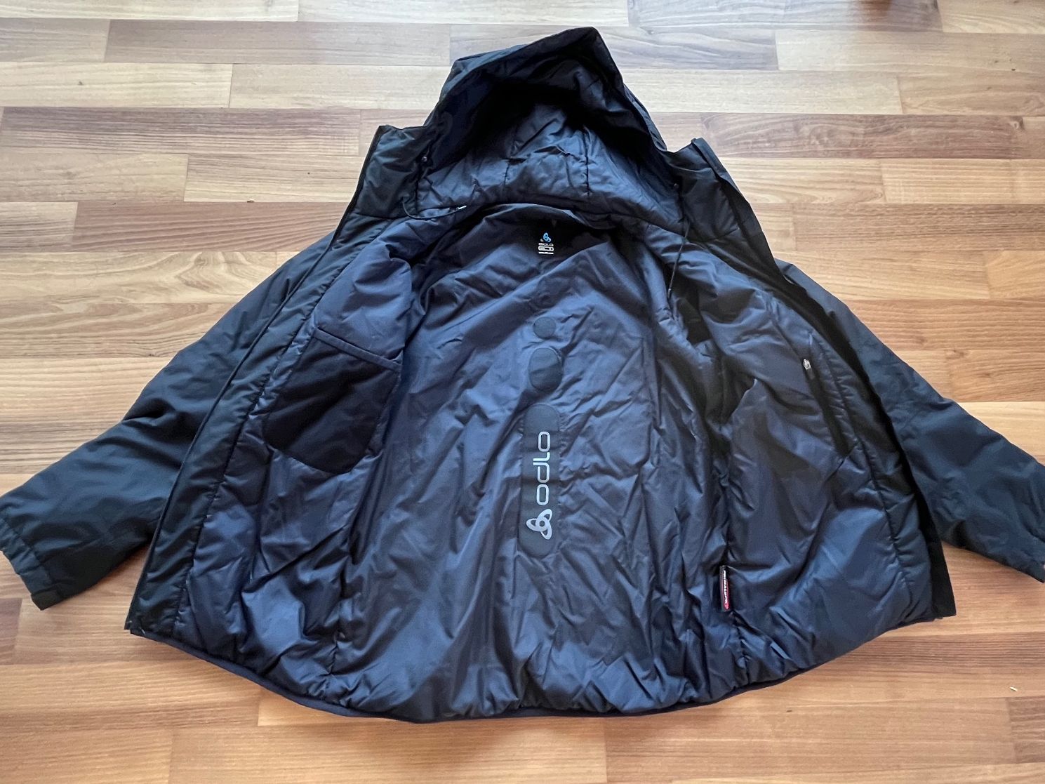 Odlo Giacche: Odlo Winterjacke Damen S – Usato da Zürich venduto da aneme 1