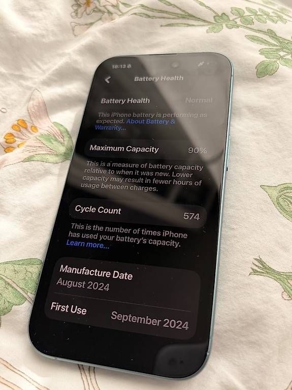 Telefoni cellulari / Smartphones: iPhone 16 128 gb – Usato da Lausanne venduto da ch_gz6w 2