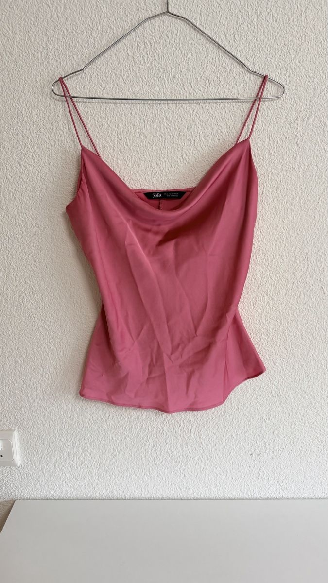 Zara Chemisiers: Rosa Satinbluse Zara, Grösse S – Neuf (Voir description) à Bonstetten par AngelaF23 1