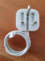 Apple Ladegerät 15W für UK Anschluss iPad, iPhone original