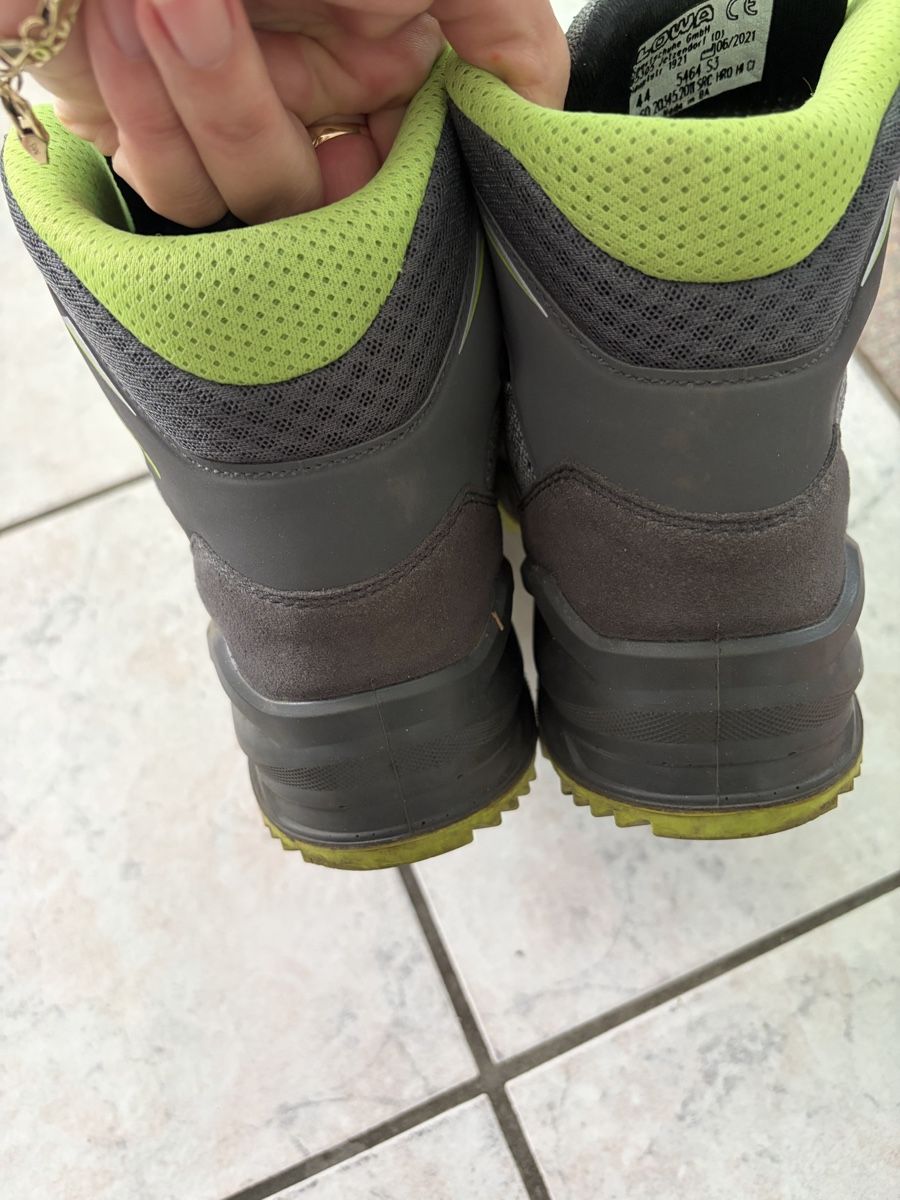 Lowa Herrenschuhe: Lowa Robuster Sicherheitsschuh gr.44. S3 Larrox Work – Gebraucht aus Sevelen von gsandax 3
