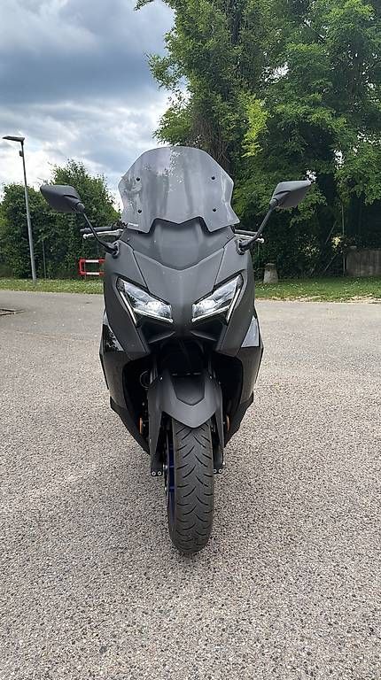 Scooters: Tmax – Gebraucht aus Founex von 18p_8msz
