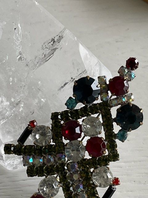 Spille & Fermagli: Weihnachtsbaum Brosche - Antik Gablonz – Nuovo (secondo la descrizione) da La Conversion venduto da angel-gini 4
