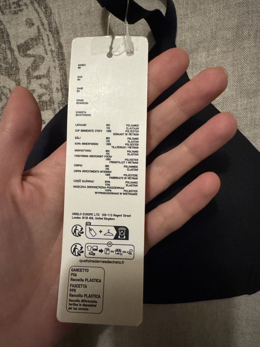 Altra biancheria intima: NEW Uniqlo Bra Hold 80/85 D-E Size – Nuovo e nell'imballaggio originale da Neuchatel venduto da Mia_G 5