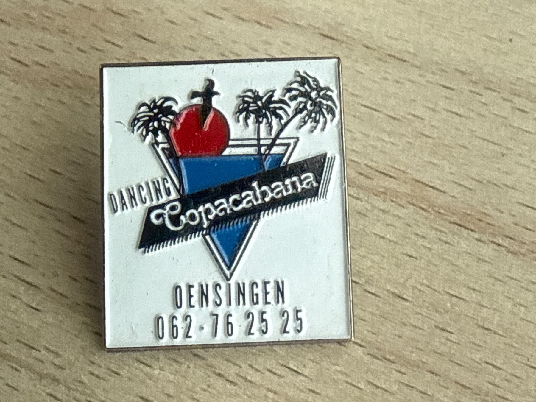 Plaketten & Abzeichen: Pin Dancing Copacabana Oensingen – Gebraucht aus Glattbrugg von Schweigmatt