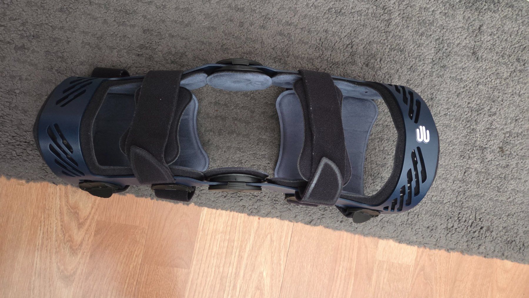 Genutrain Appareils médicaux: Bauerfeind SecuTec Genu Knieorthese links – D'occasion à Dällikon par luca_2799