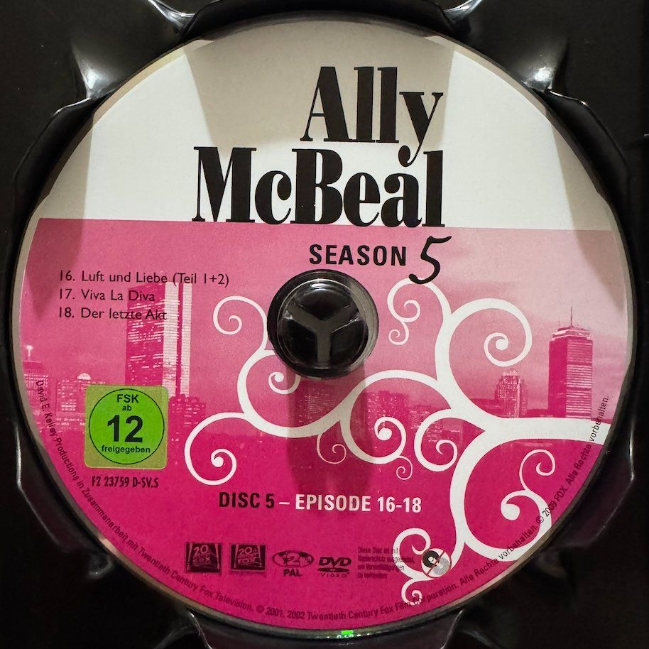 Tous les DVDs: 6 DVDs  ALLY McBEAL - SEASON 5 – D'occasion à Wisen par gigisna 5