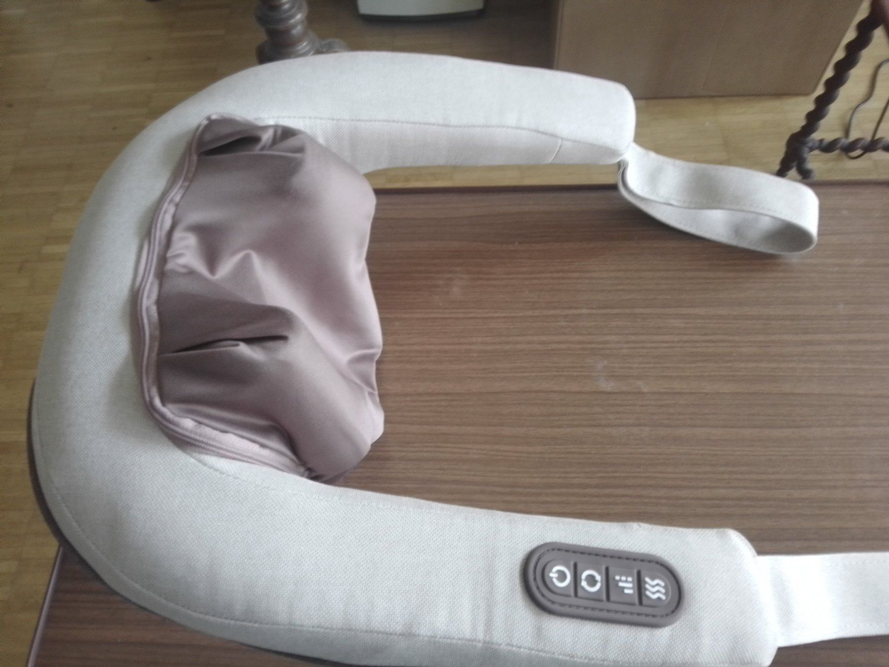 Beurer Dispositivi per massaggi: Beurer wellbeing 4D Nacken massagegerät – Nuovo e nell'imballaggio originale da Adligenswil venduto da madhater 3