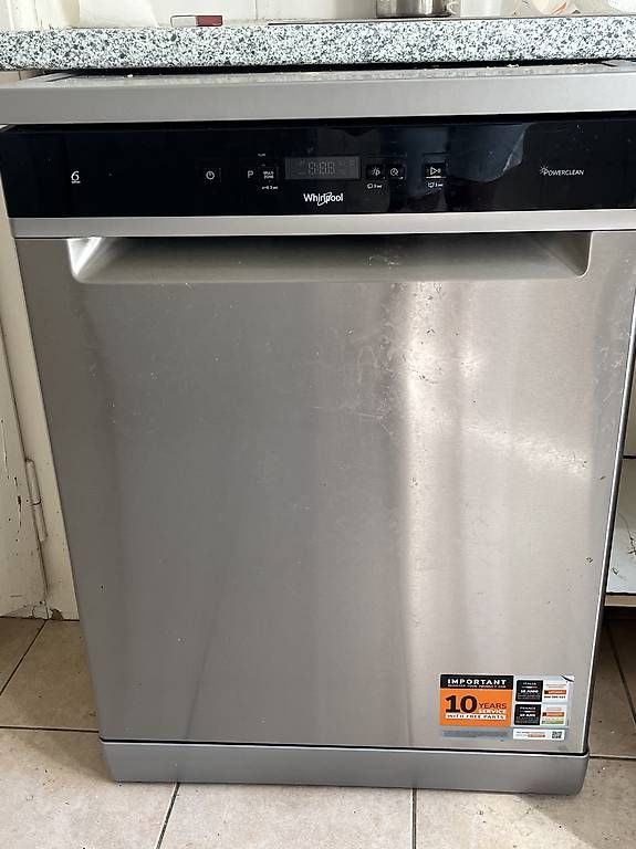 Whirlpool Lavastoviglie: Lave-vaisselle Whirpool excellent état – Usato da Les Acacias venduto da ali_b9xq 1