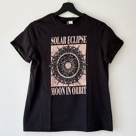SOLAR ECLIPSE | T-Shirt S Women | Moon in Orbit