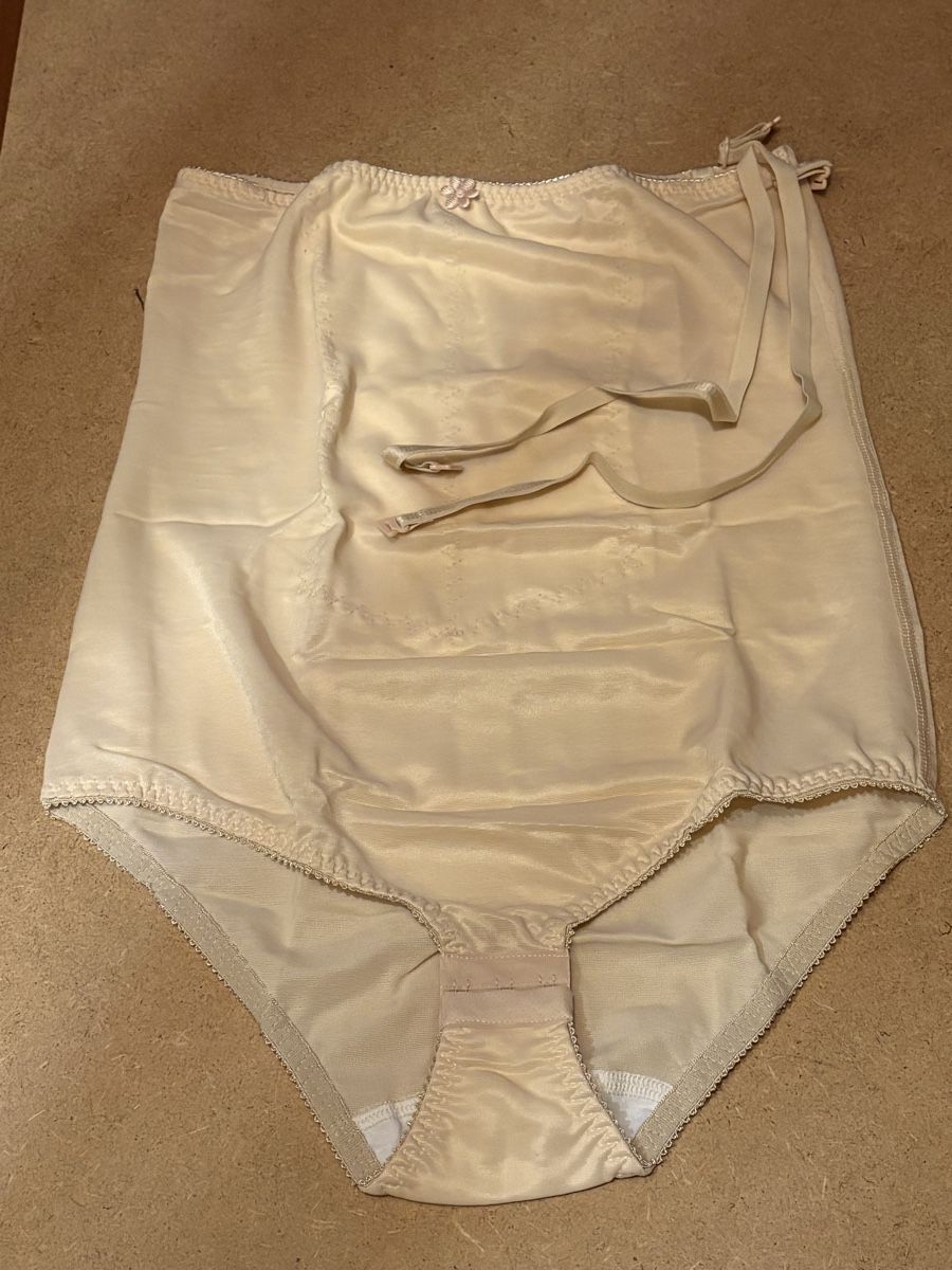 Altra biancheria intima: Kompressions Unterbrust Body – Nuovo (secondo la descrizione) da Rümlang venduto da Sambas19