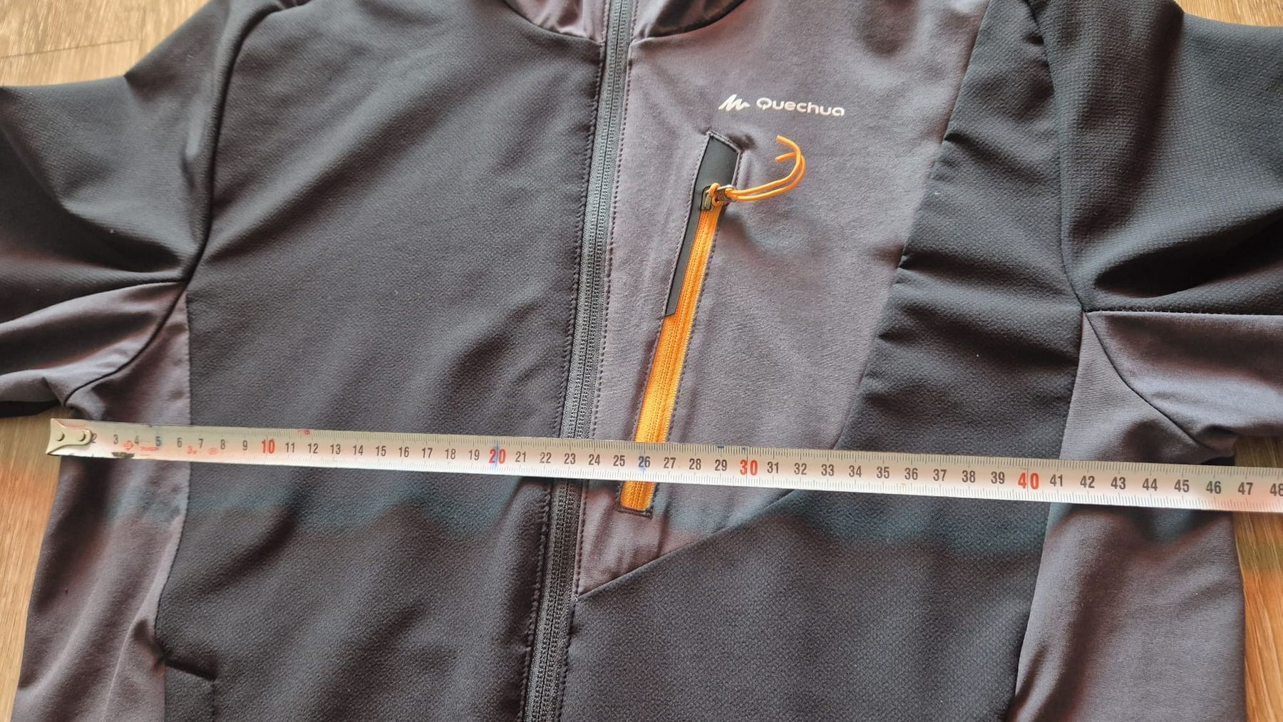 Jacken: Quechua Hooded Softshell Jacket Men's Size S Dark Grey Used – Gebraucht aus Zürich von sha_rxc8 6
