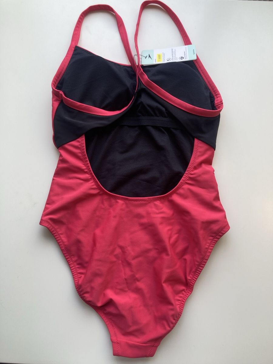 Speedo Costumi da bagno & Bikini: Einfarbiger Speedo Racerback-Badenazug Rot – Nuovo (secondo la descrizione) da Bern venduto da Economic-spider 1