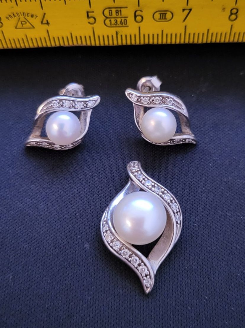 Altri gioielli: Edles Schmuckset silbern mit Perlen – Nuovo (secondo la descrizione) da Ipsach venduto da kgr_x77q