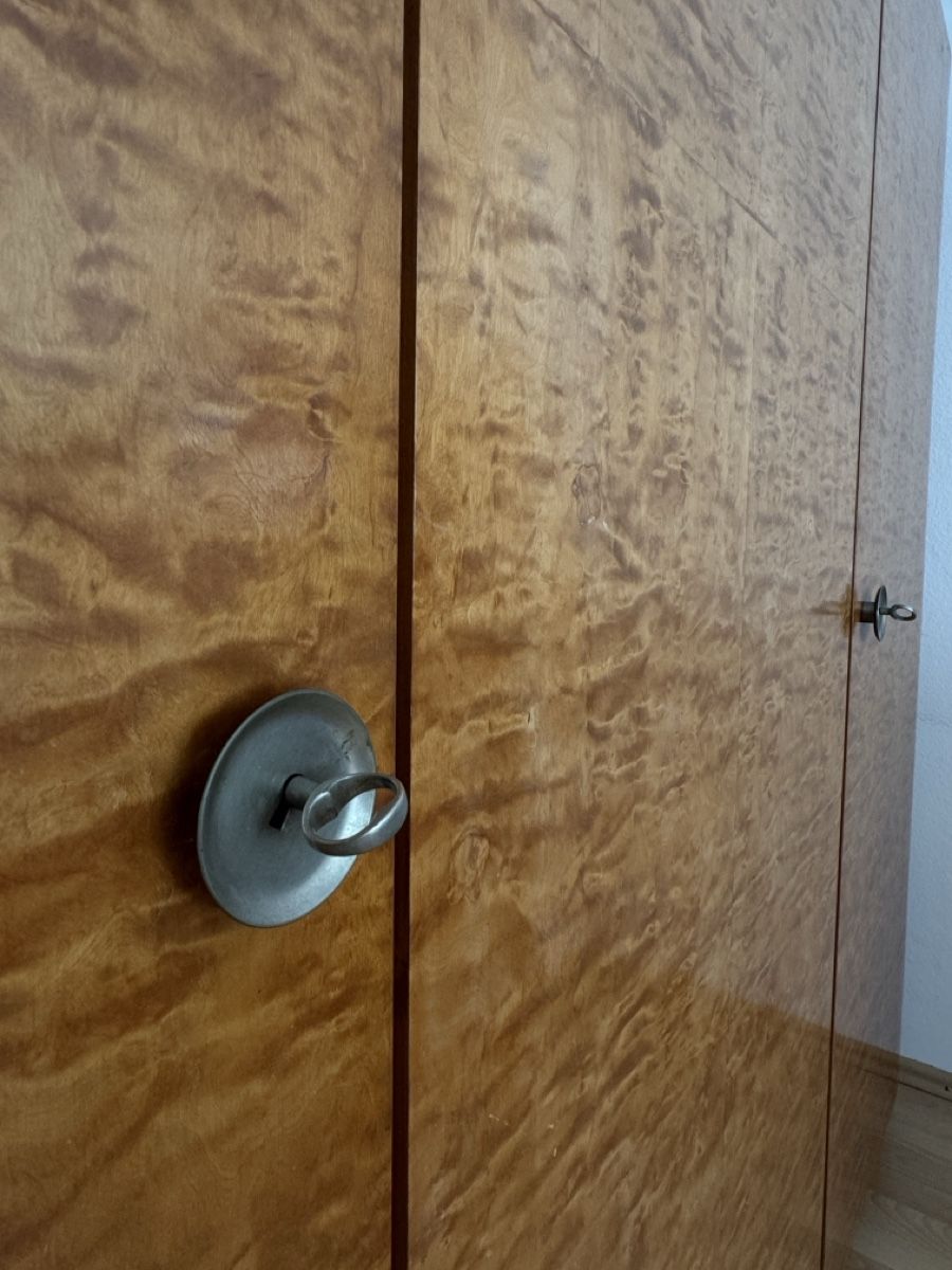 Armadi: Kleiderschrank 30er Holz – Usato da Basel venduto da YanaR10 6
