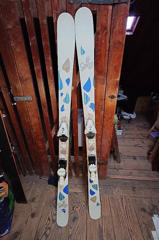Skis: Ski Scott realm – Gebraucht aus Bern von sum_ymv6 4