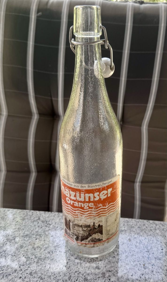 Bicchieri, Caraffe & Bottiglie: Rhäzünser Orange Glasflasche  – Usato da Magden venduto da Ireg59