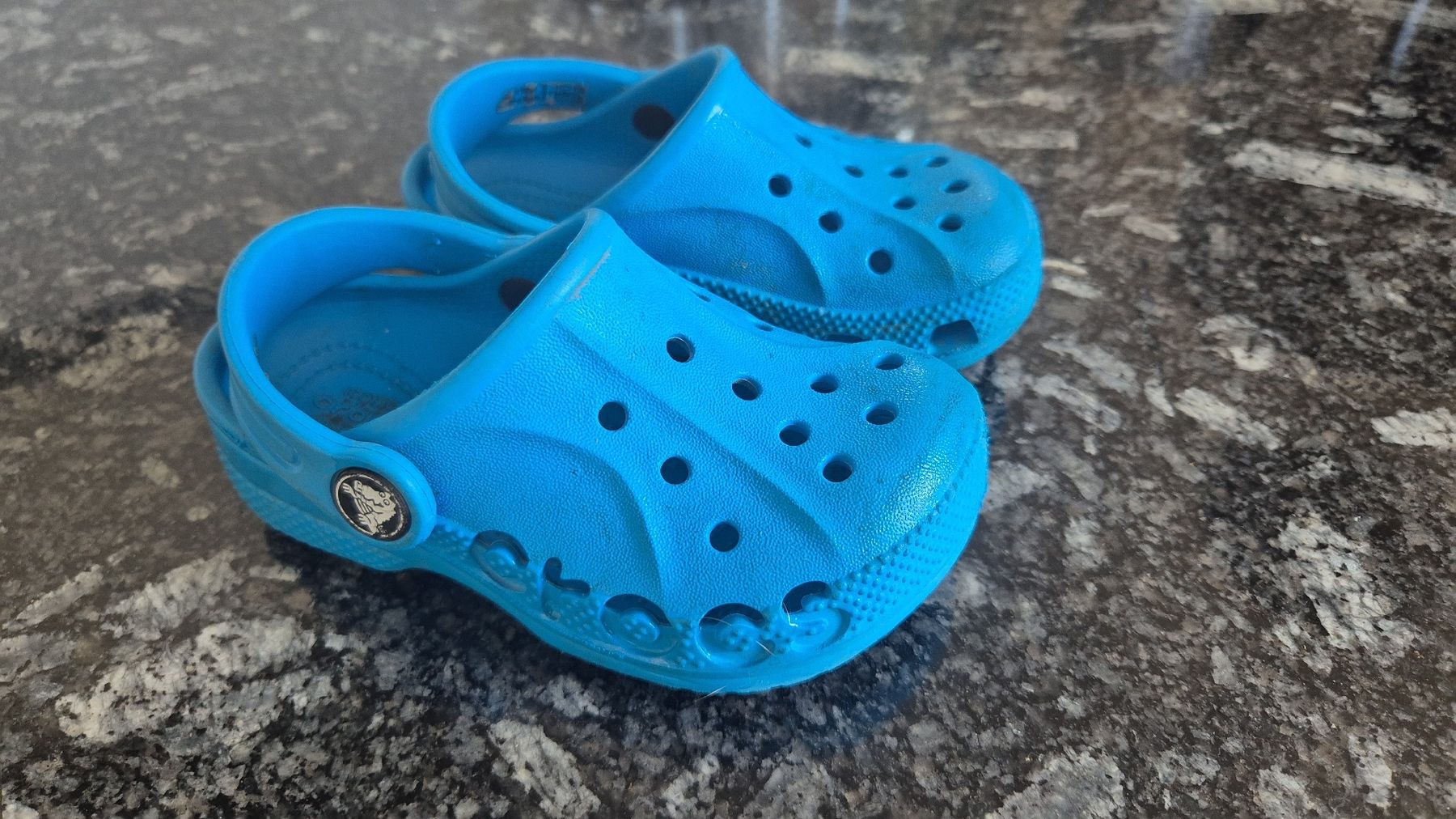 Herrenschuhe: Crocs Grösse 8  – Gebraucht aus Bauma von Stenamo