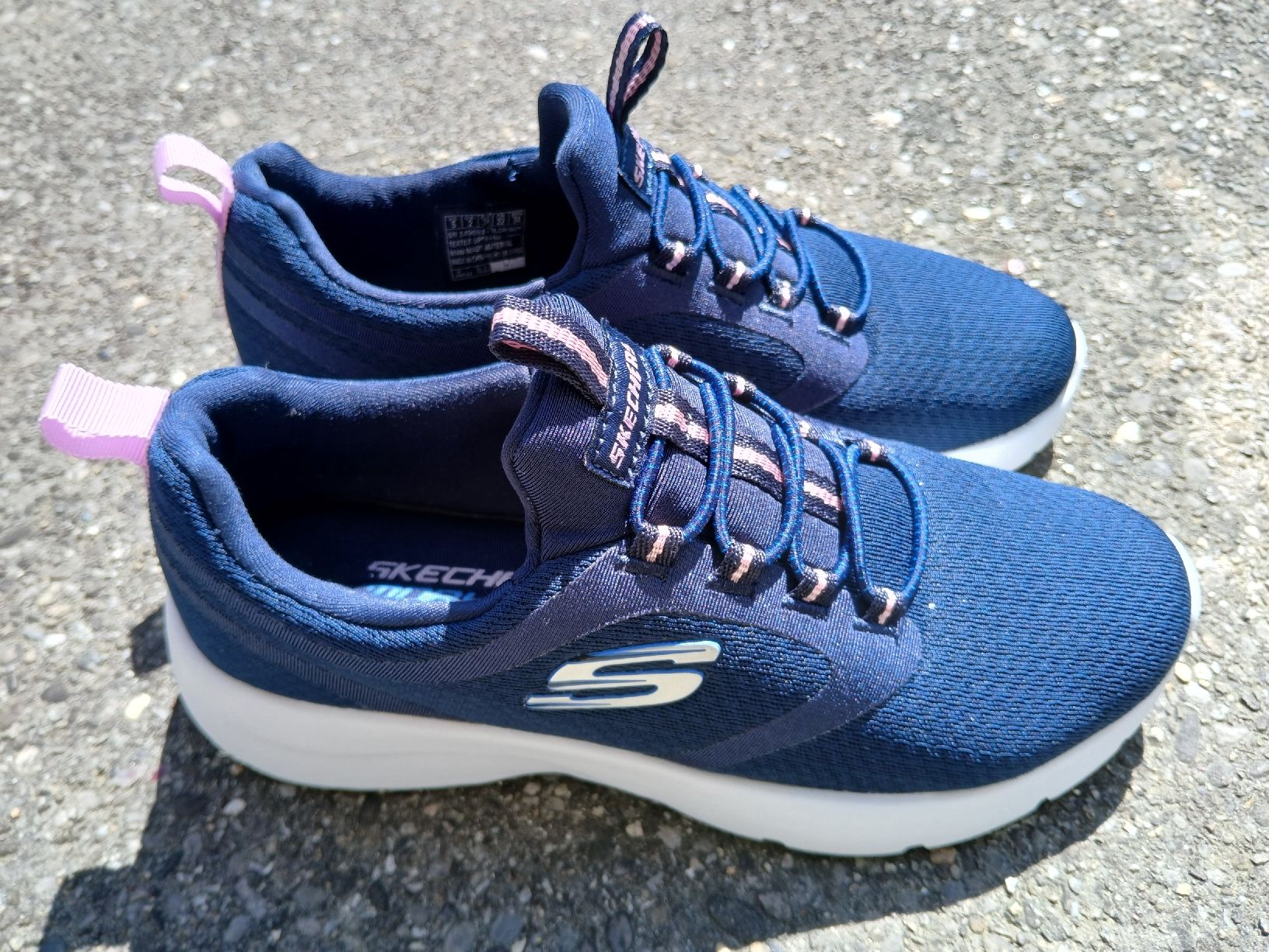 Skechers Chaussures hommes: Skechers 35 – D'occasion à recherswil par papamoll71