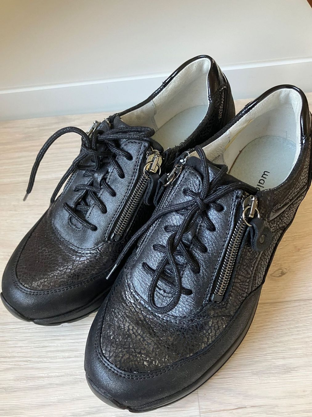 Damenschuhe: 1 Paar Damen Schuhe – Gebraucht aus Eschlikon TG von Atiz0