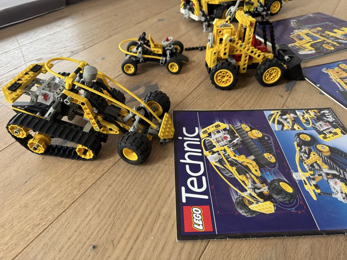 Lego Kit di costruzioni: Vintage Lego Technic Set: 8414, 8460, 8235 – Usato da Zug venduto da axx3l 1