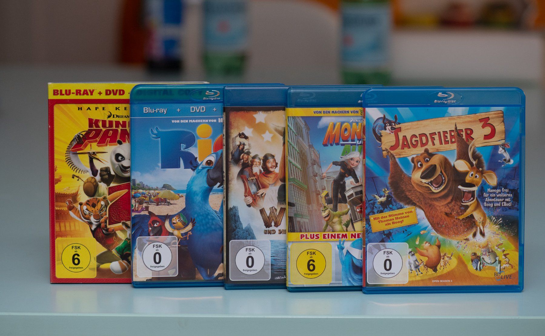 Tutti i DVDs: 5 mal Kinderfilme Blue-Ray – Usato da Reinach BL venduto da ATA2013