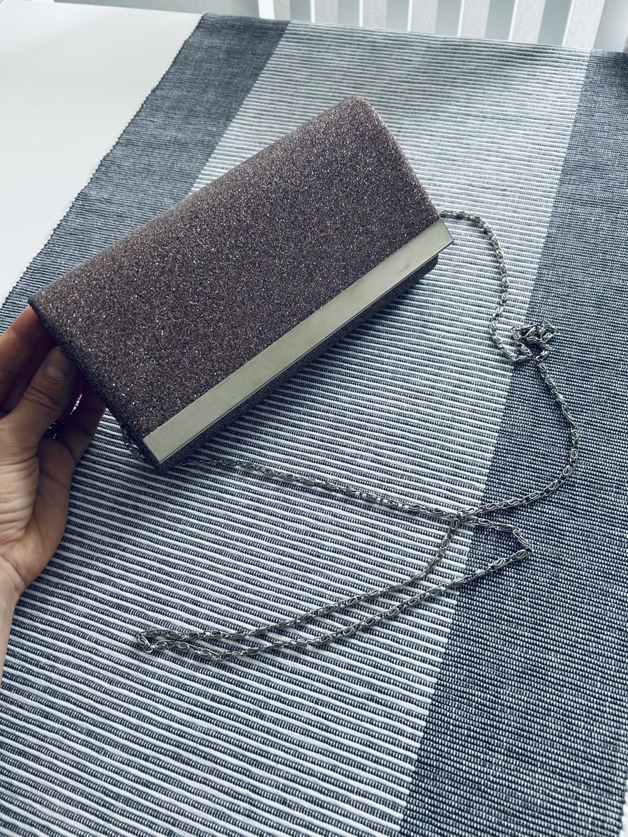 Borse da donna: Glitzernde Clutch mit silberner Schulterkette – Usato da Mägenwil venduto da afiloni84