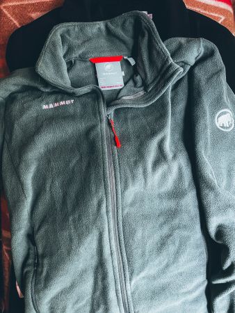 Mammut Fleecejacke Damen salbeigrün Gr. S – wie neu