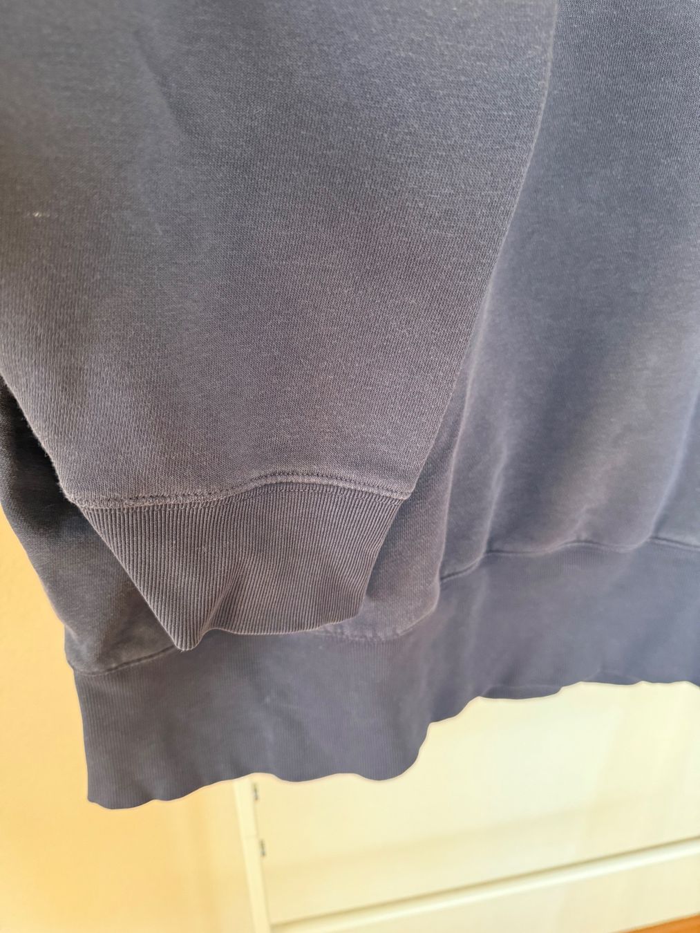 Adidas Pullover & Sweatshirts: Adidas Sweatshirt blau Gr. 40 – Gebraucht aus Kloten von ble_78dj 3