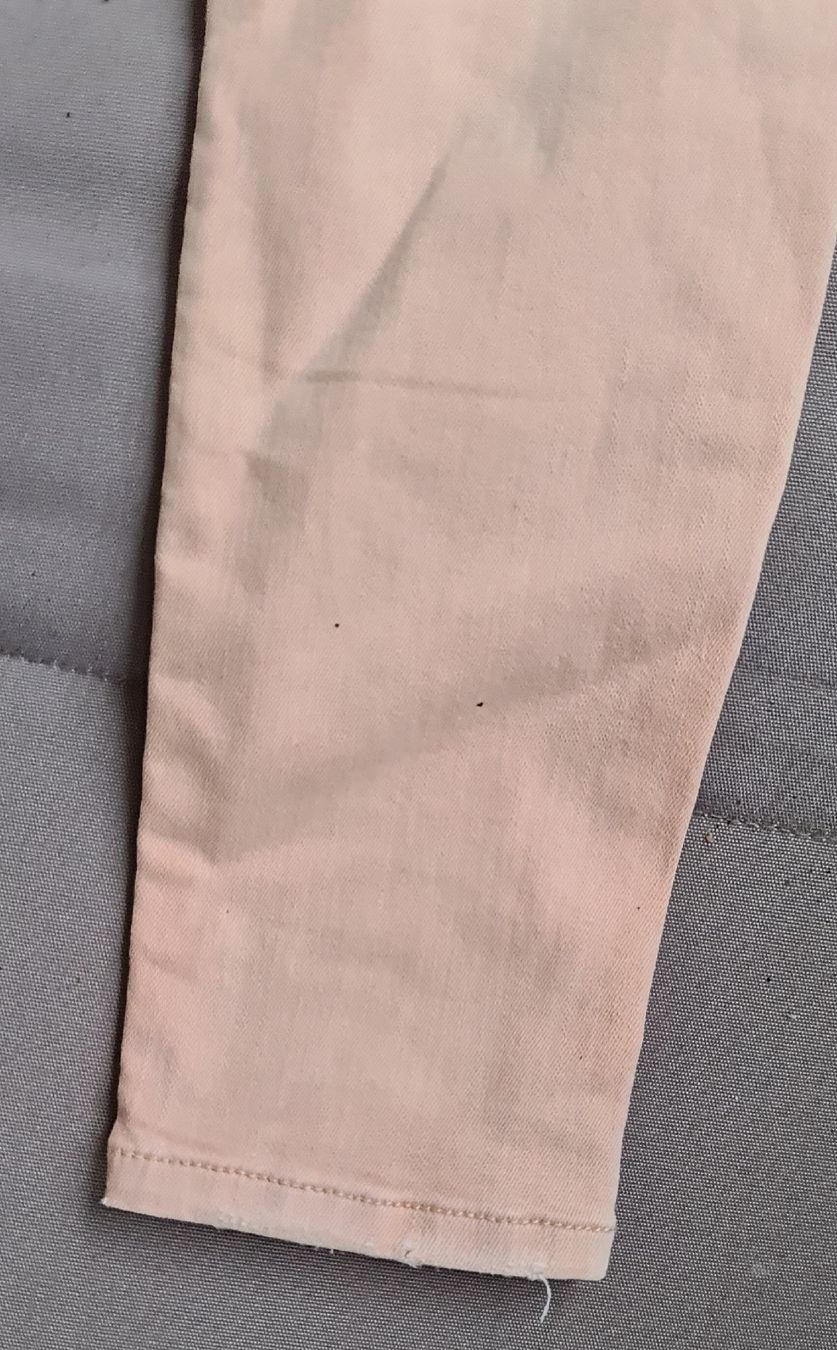 Zara Jeans: jeans Slim couleur saumon taille 34 – Gebraucht aus Genève von Saleena 7