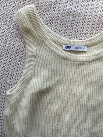 Zara Rippen Stricktop, hellgelb, Grösse M guter Zustand