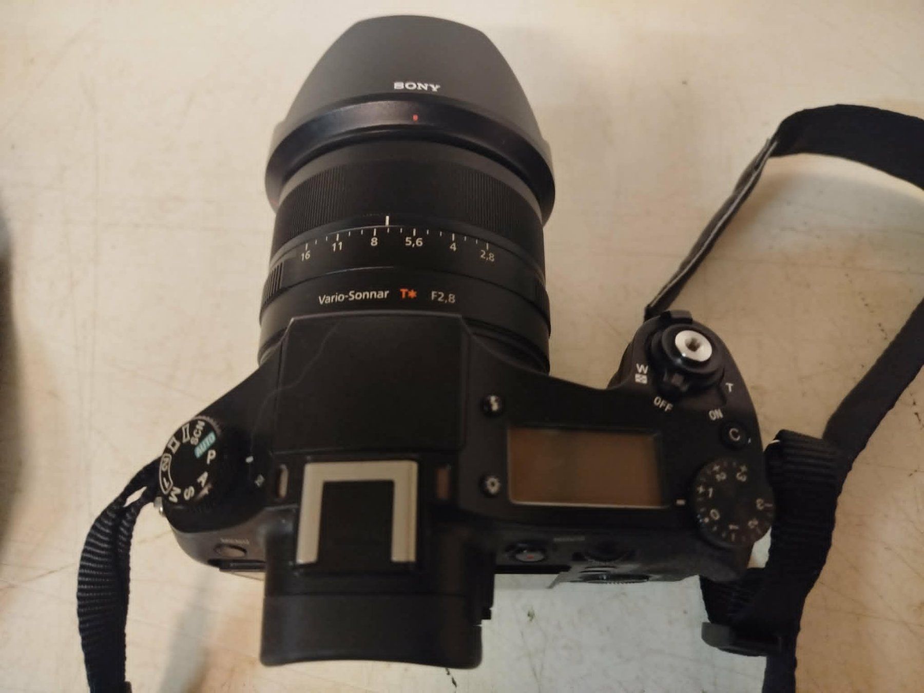 Sony Fotocamera: Sony RX10 – Usato da La Chaux-de-Fonds venduto da Emmaus2300CDF 5