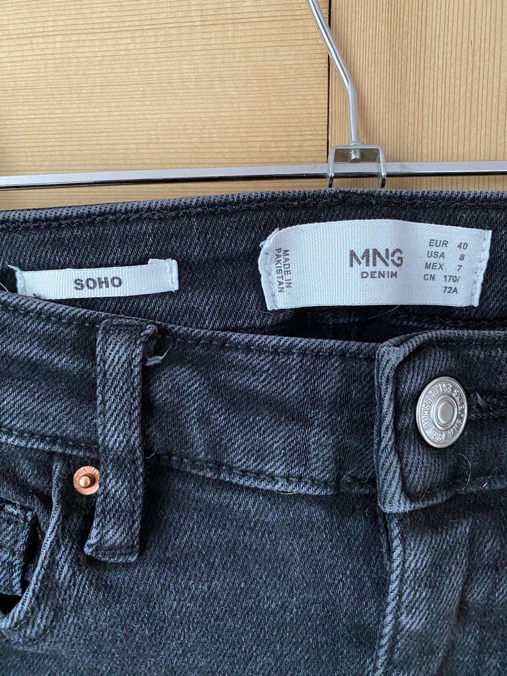 Mango Jeans: Damen Jeans Mango SOHO schwarz Grösse 40 – Usato da Balgach venduto da liv_s9xj 1